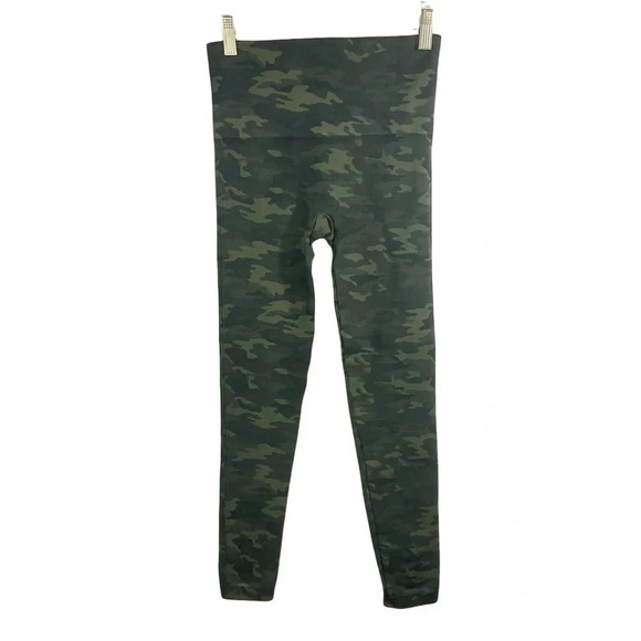 Spanx Seamless Green Camo Leggings size‎ Medium - Picture 3 of 7